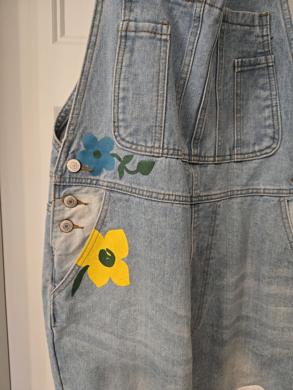 NWOT! MISSLOOK Denim Overalls with Multicolor Painted Floral Prints. Size L - Picture 5 of 7